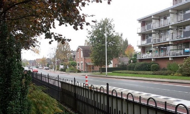 Haaksbergerstraat later met flatgebouw.jpg