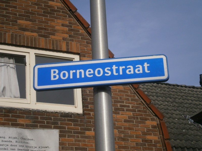 Borneostraat straatnaambord.JPG