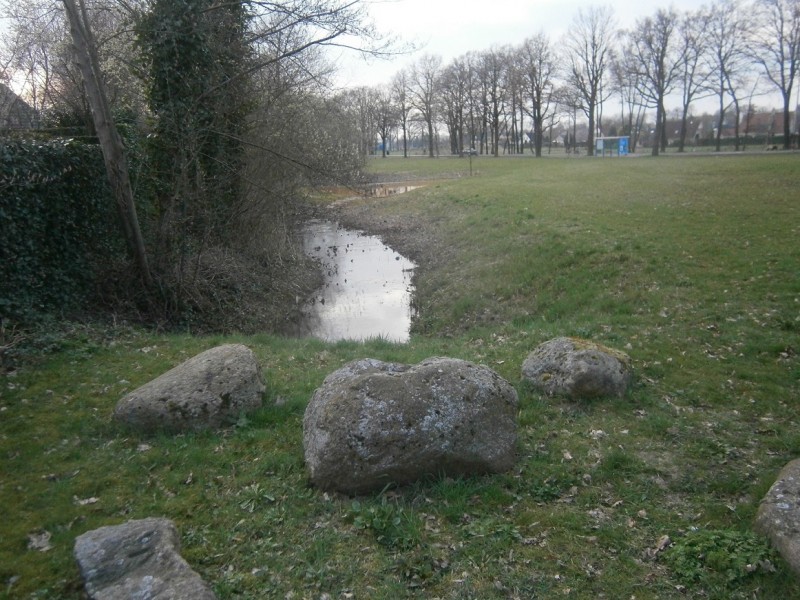 Helmerzijdeweg Zweringbeek richting Haaksbergerstraat.JPG