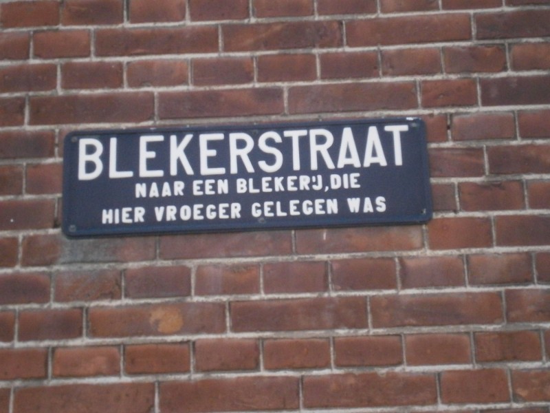 Blekerstraat straatnaambord.JPG