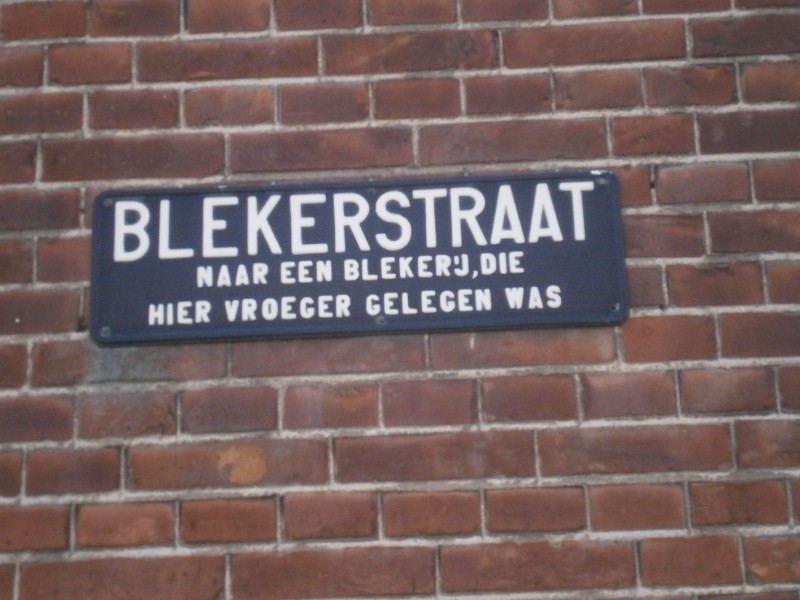 Blekerstraat straatnaambord.JPG