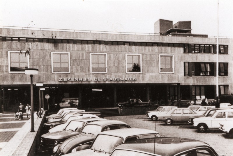 Ariensplein Hoofdingang van ziekenhuis de Stadsmaten.jpg