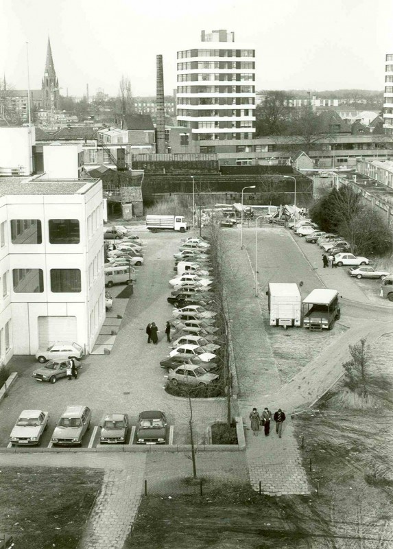 Kortelandstraat feb. 1980 Panorama in noordelijke richting, met op de voorgrond de ABN bank.jpg