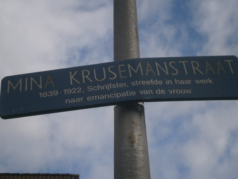 Mina Krusemanstraat straatnaambord (4).JPG