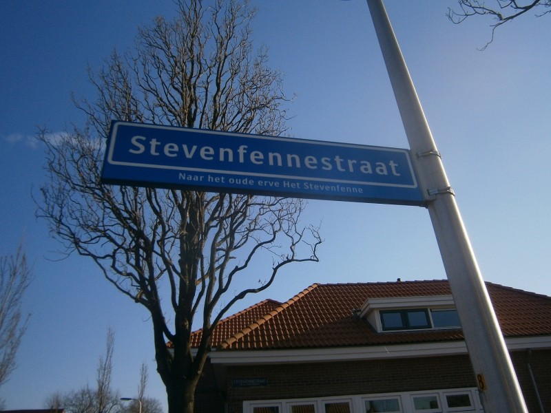 Stevenfennestraat straatnaambord .JPG