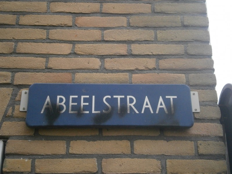 Abeelstraat straatnaambord.JPG