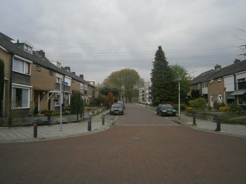 Roelof van Schevenstraat vanaf Noordhoek Hegtstraat.JPG