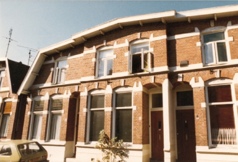Waldeckstraat 10 voorzijde woningen 1980.jpg