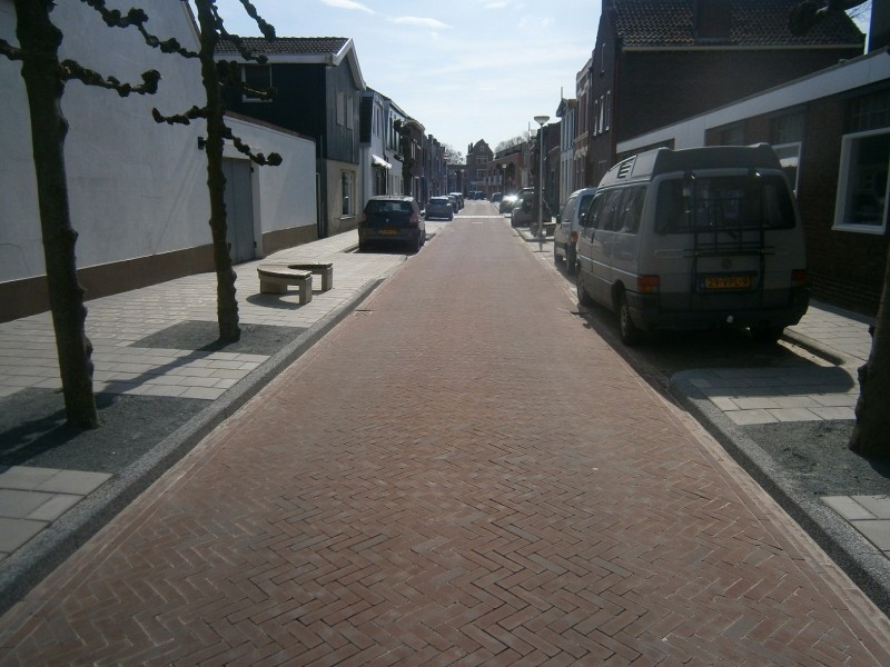 Pyrmontstraat vanaf Emmastraat.JPG
