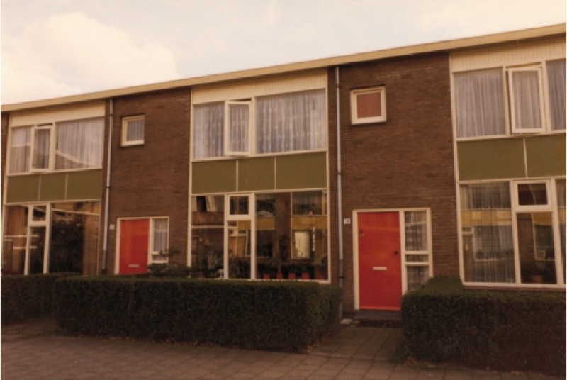 Adriaen van de Veldestraat 13 woningen 1980.jpg