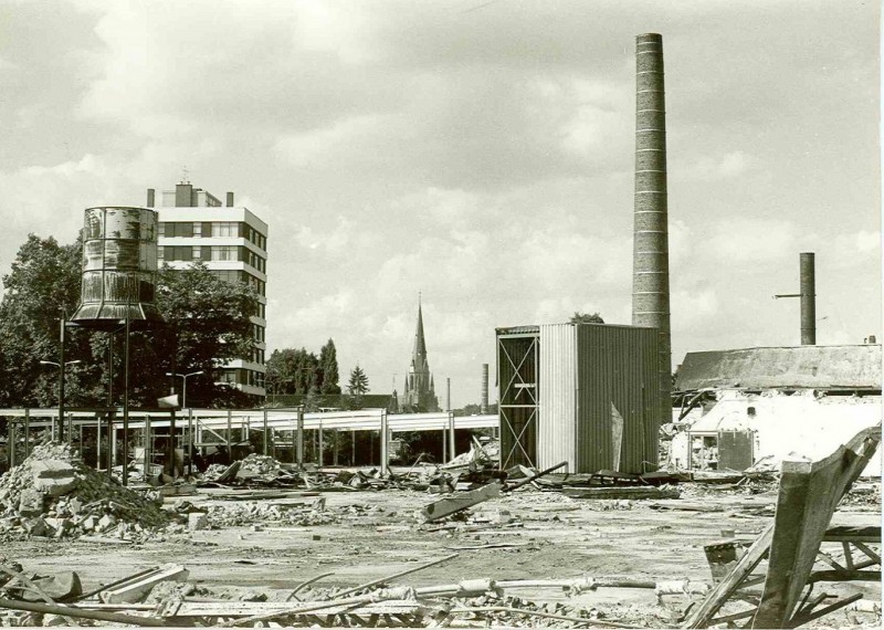 Bontweverij 21-9-1979 Sloop fabriek E. ter Kuile.jpg