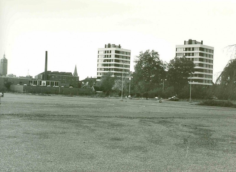 Bontweverijterrein okt. 1983 Voormalig terrein van textielfabriek E. ter Kuile en Zn..jpg