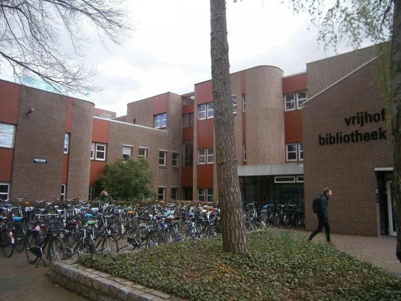 Bonita Avenue bij Vrijhof Universiteit Twente.JPG