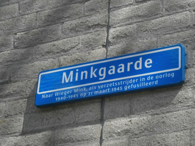 Minkgaarde straatnaambord (2).JPG