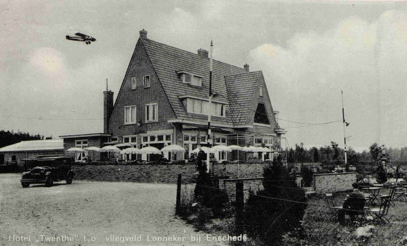 Vliegveld twente hotel 2 1941.jpg