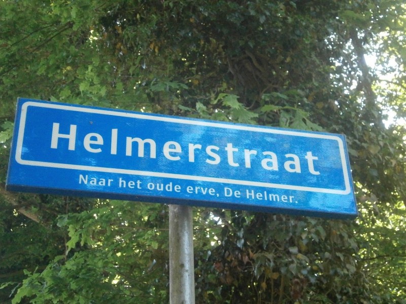 Helmerstraat straatnaambord.JPG