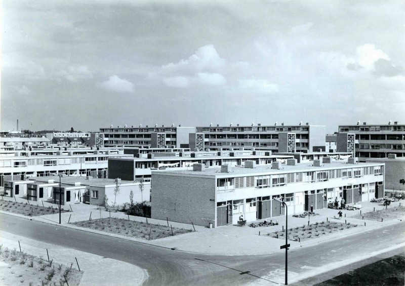 Elferinksweg 1985 Hoek Gerard Terborgstraat, nieuwbouw Stadsveld.jpg
