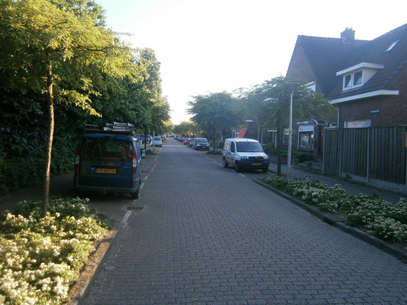 Saturnusstraat vanaf Neptunnusstraat.JPG