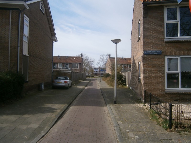 Elferinkspad vanaf J.H.W. Robersstraat.JPG