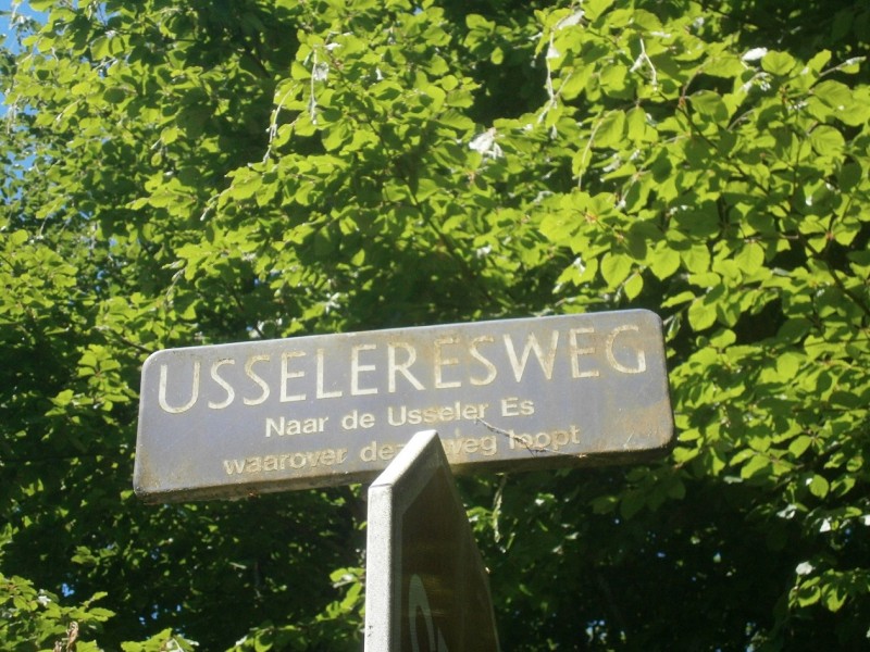 Usseleresweg straatnaambord (3).JPG
