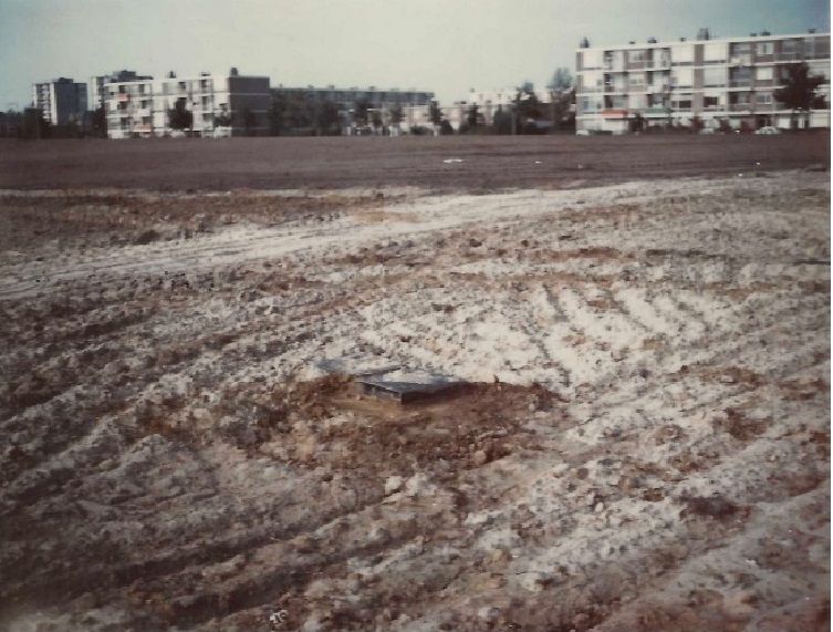 Utrechtlaan 24-9-1970 Aanleg vijver Broekheurne in de wijk Boswinkel gezien richting Utrechtlaan.jpg