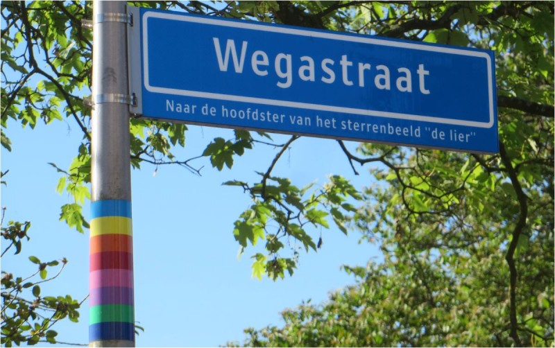 Wegastraat (straatnaambord).JPG