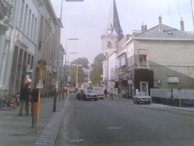 Langestraat rechts Hofstraat.jpg