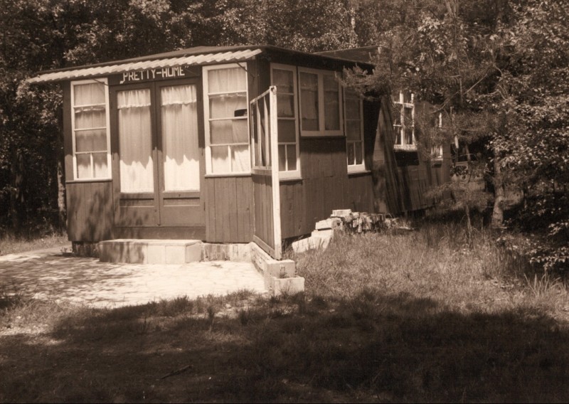 Aamsveenweg 2-6-1963 Clandestien zomerhuisje  recreatiewoning genaamd Pretty-Home nabij Aamsveenweg.jpg