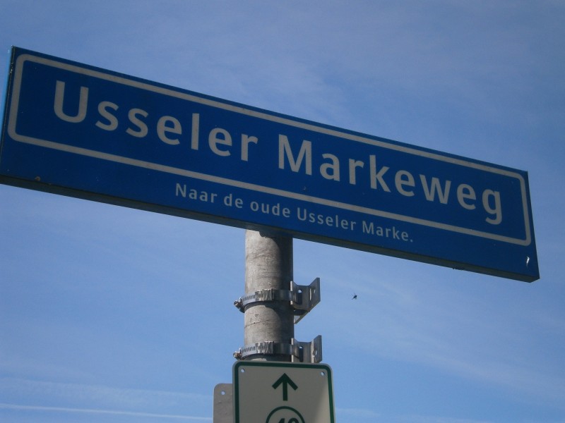 Usseler Markeweg straatnaambord (2).JPG