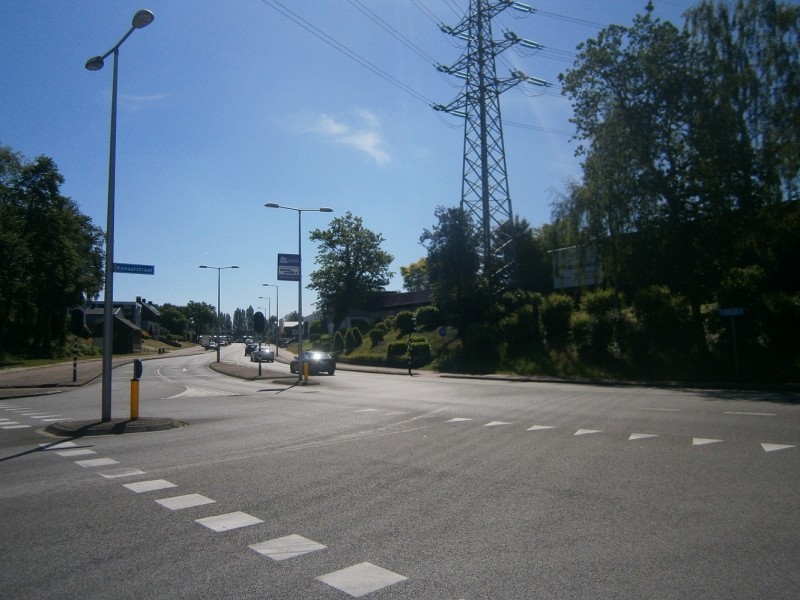 Kanaalstraat vanaf Hendrik ter Kuilestraat.JPG