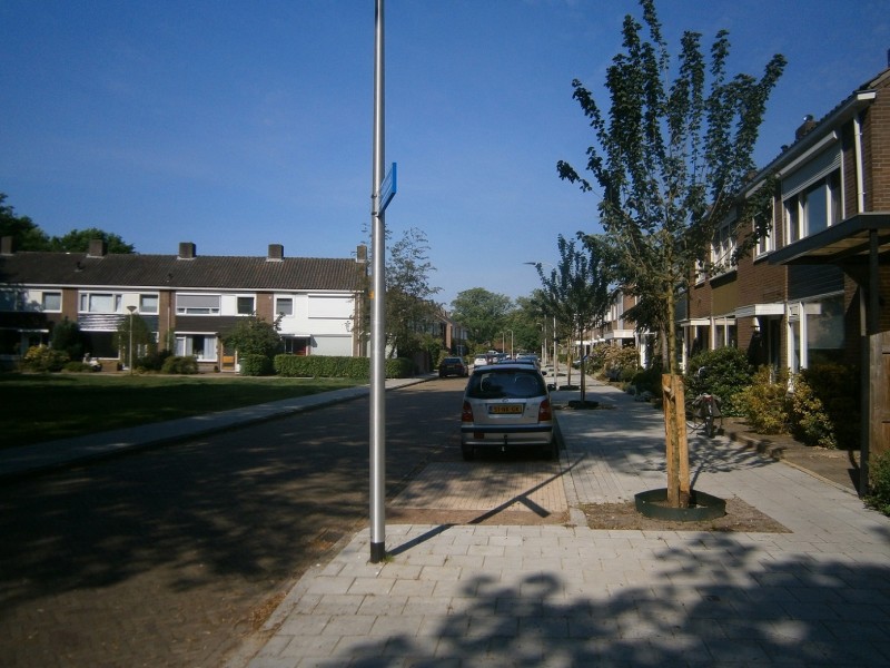 Willem Kalfstraat vanaf Pieter de Molijnstraat.JPG