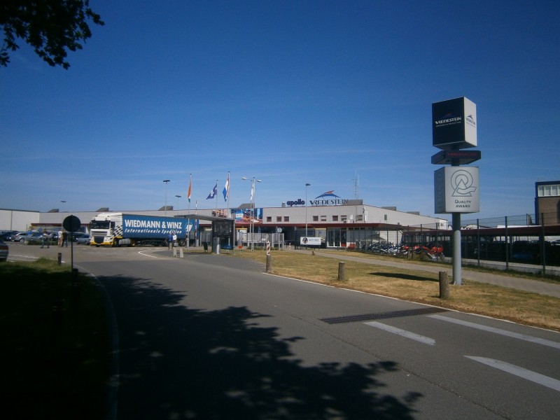 Ir. Schiffstraat ingang Vredestein.JPG