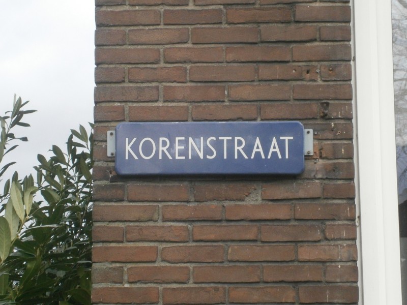 Korenstraat straatnaambord.JPG