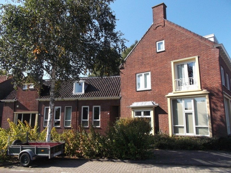 Hennepstraat hoek Wicher Nijkampstraat (2).JPG