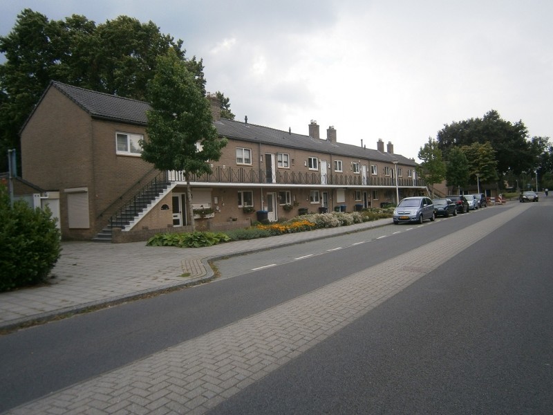S.L. Louwesstraat 3-8-2015.JPG