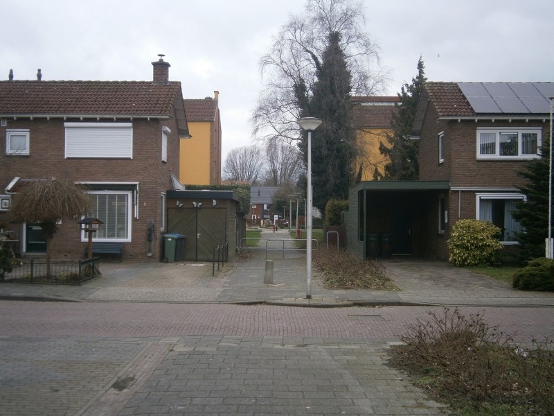 Tuinbouwstraat vanaf de Warmoesstraat.JPG