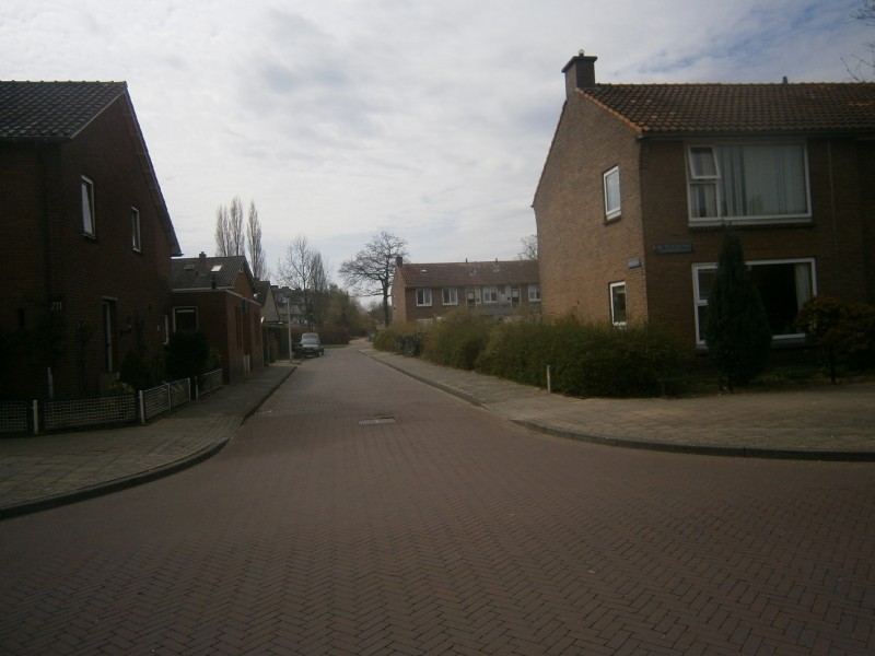 Weidestraat hoek B.W. ter Kuilestraat.JPG