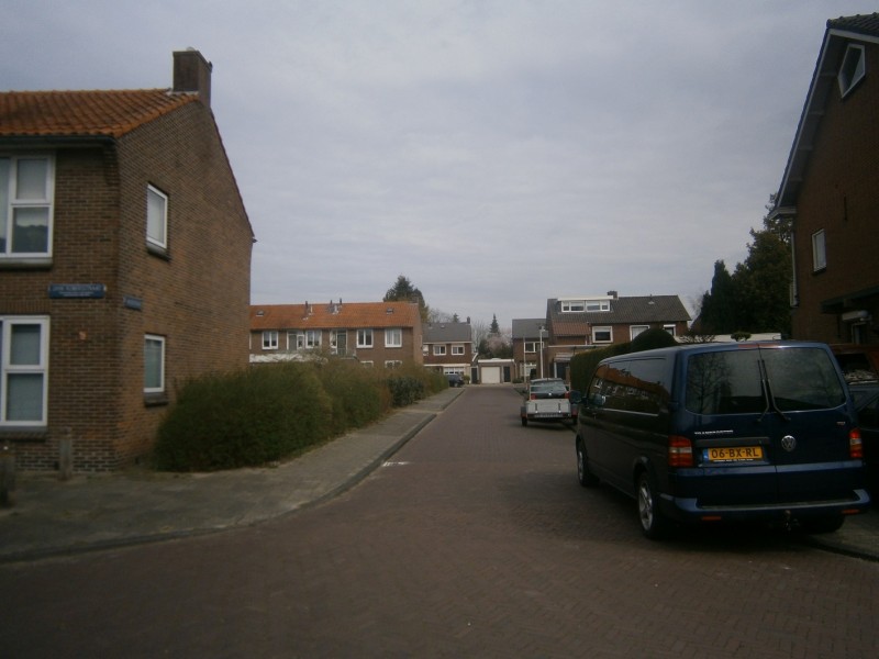 Weidestraat hoek J.H.W. Robersstraat.JPG