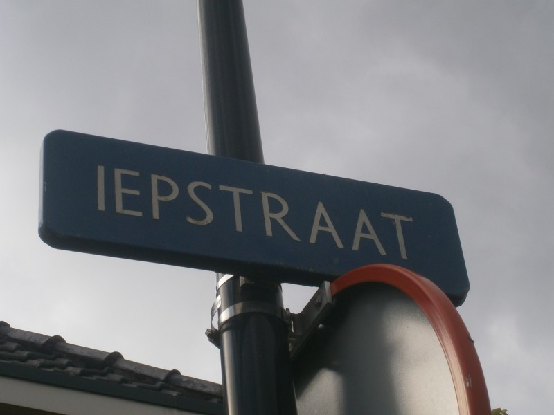 Iepstraat straatnaambord.JPG