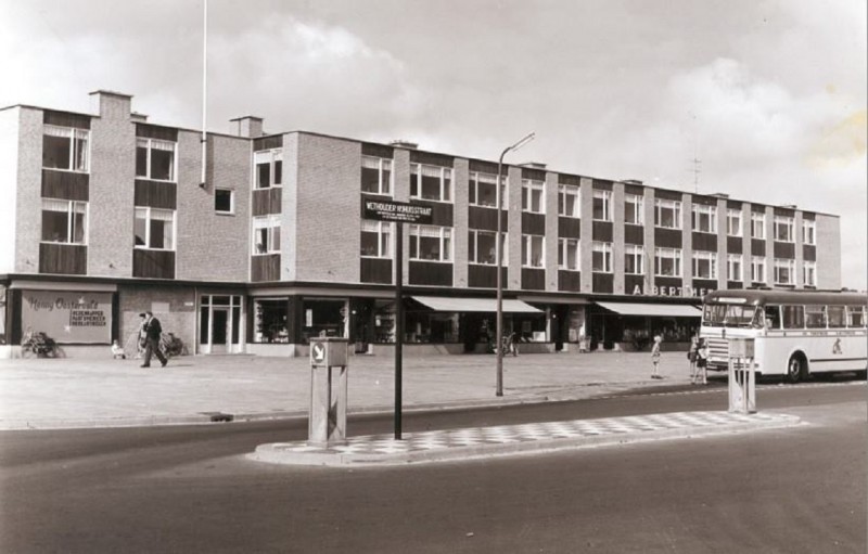 Wethouder Nijhuisstraat winkelcentrum Stadsveld.jpg