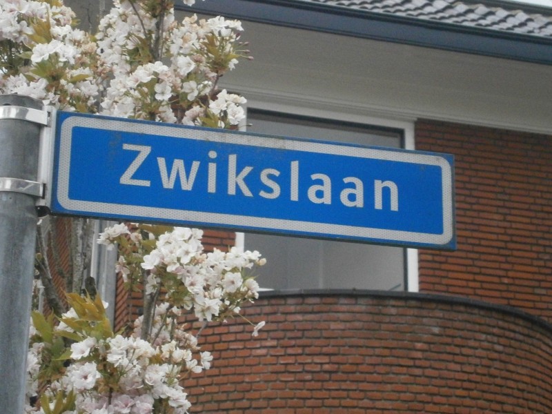 Zwikslaan straatnaambord.JPG