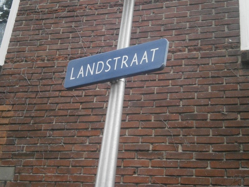 Landstraat straatnaambord.JPG