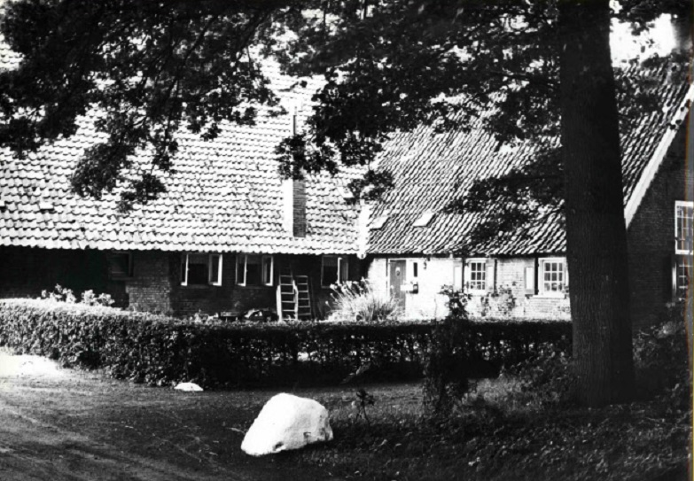 Berenbroeksweg 40 Achterkant boerderij Berenbroek 6-7-1965.jpg