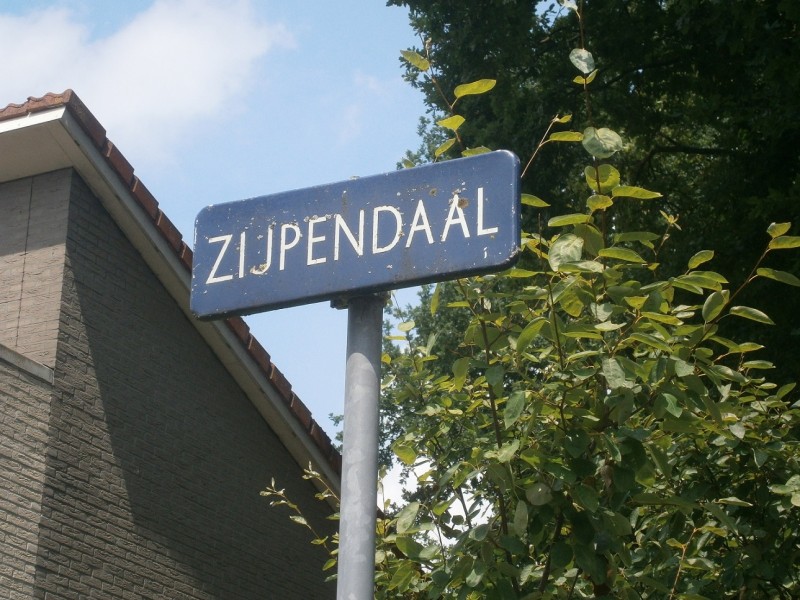 Zijpendaal straatnaambord.JPG