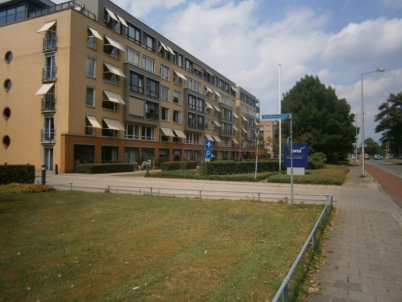 Broekheurnerplein vanaf Wesselerbrinklaan.JPG