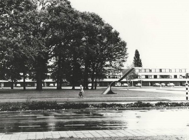 Wesselerbrinklaan links het Lang rechts het Leuneberg.jpg