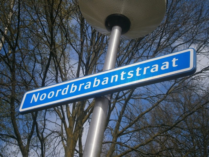 NoordBrabantstraat straatnaambord.JPG