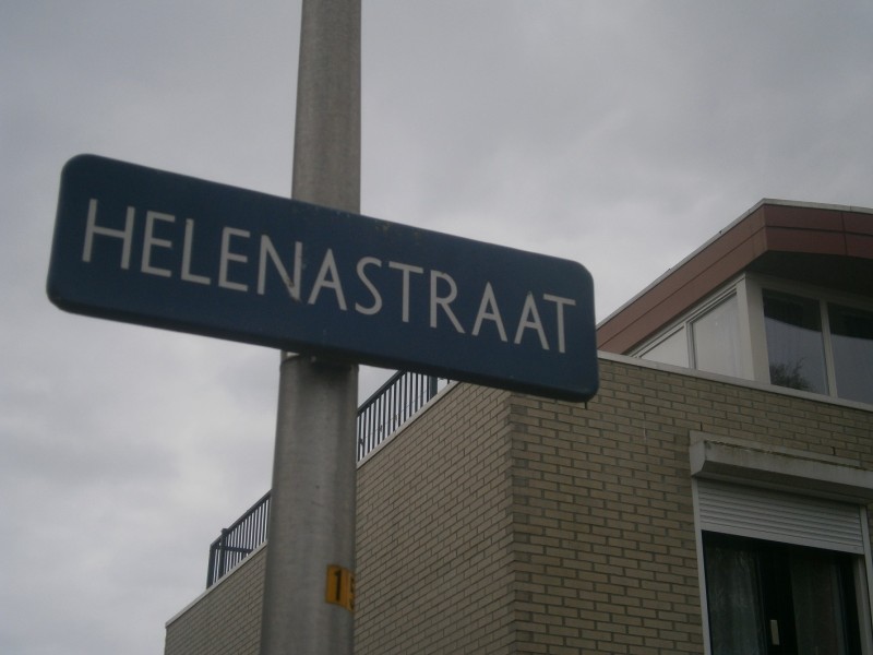 Helenastraat straatnaambord.JPG