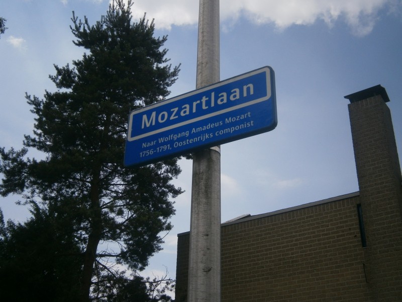 Mozartlaan straatnaambord.JPG