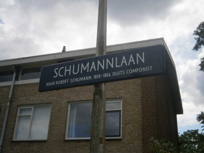 Schumannlaan straatnaambord.JPG